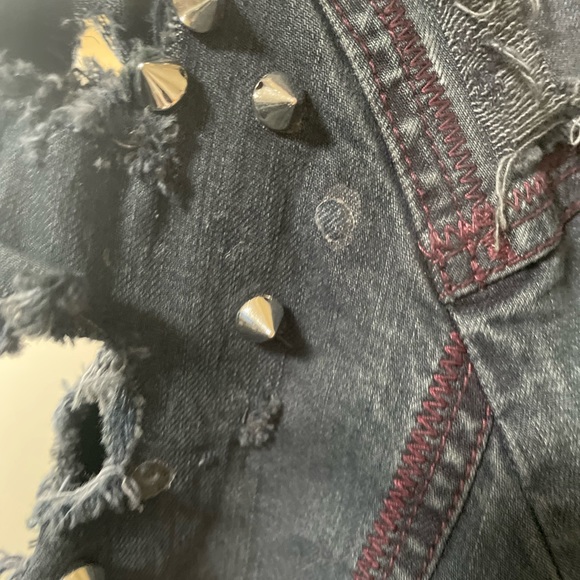 DIY’d Rebel Denim Jacket - Picture 9 of 11